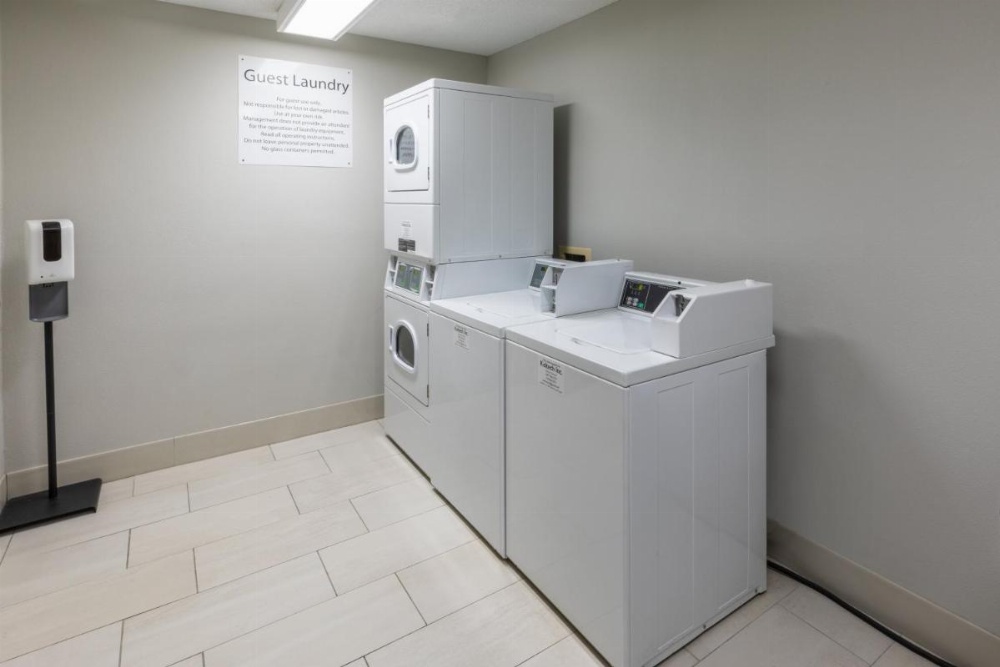 Holiday Inn Express Minden Image 12