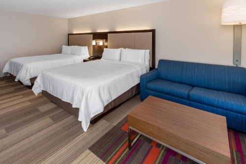 Holiday Inn Express Minden image 15