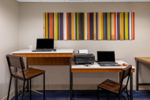 Holiday Inn Express Minden image 19