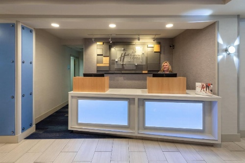 Holiday Inn Express Minden image 24