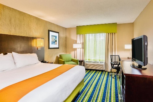 Holiday Inn Express Minden image 25