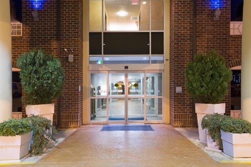 Holiday Inn Express Minden image 35